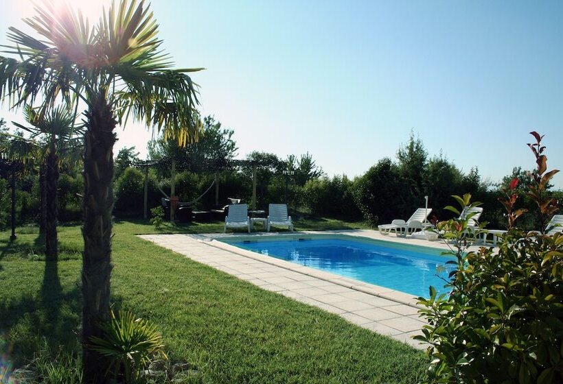 ベッドアンドブレックファースト La Farigoule