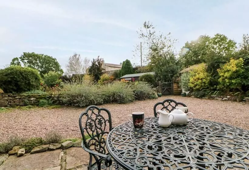 Coverdale Cottage