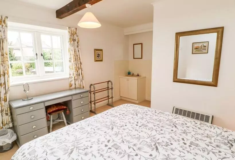Coverdale Cottage