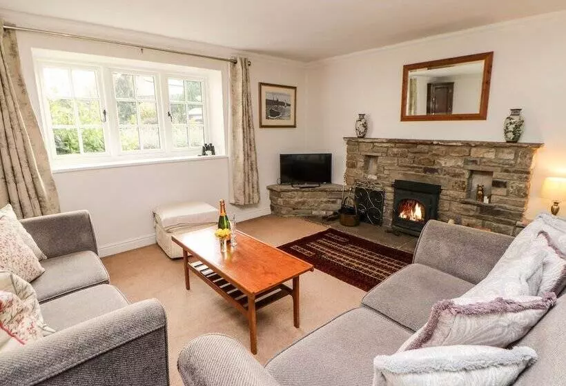 Coverdale Cottage