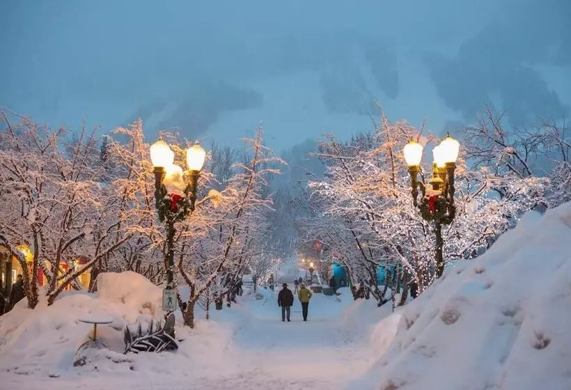 Downtown Aspen Vacation Rentals
