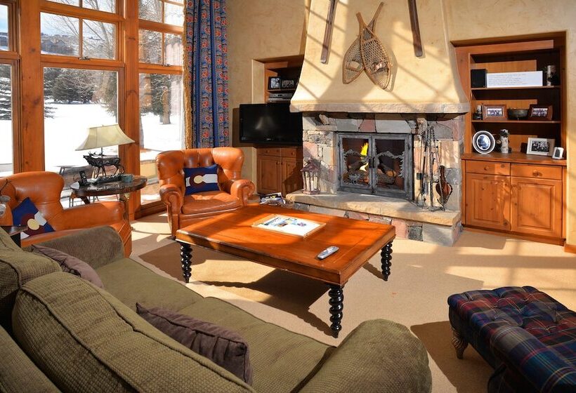 Downtown Aspen Vacation Rentals