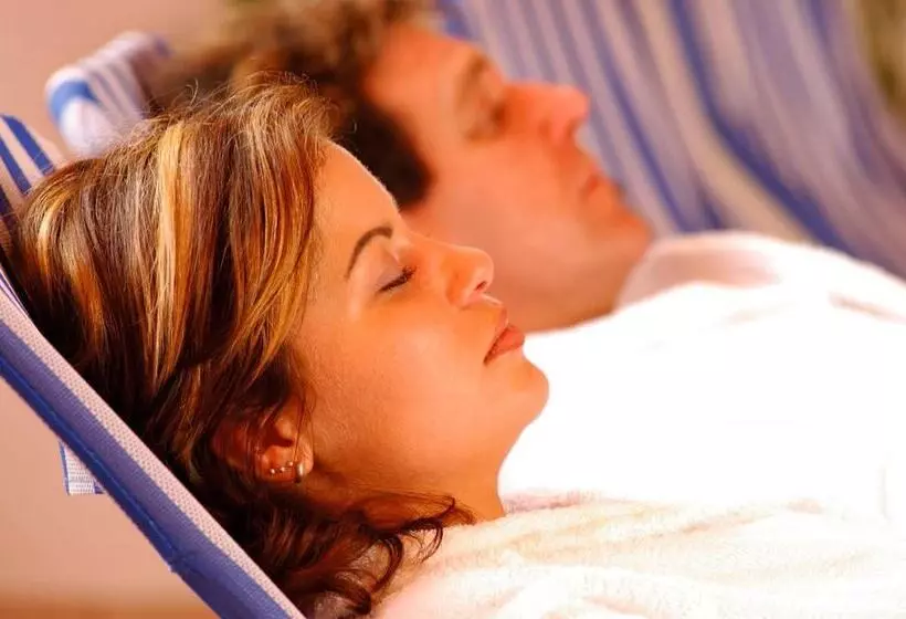 簡易ホテル Gasthof Laurin