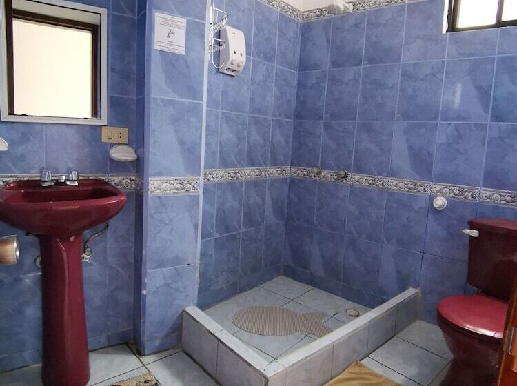 فندق فئة نجمة واحدة Isla Del Descanso