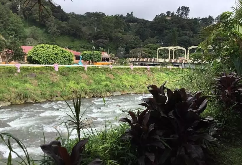Hostal Sueños Del Río