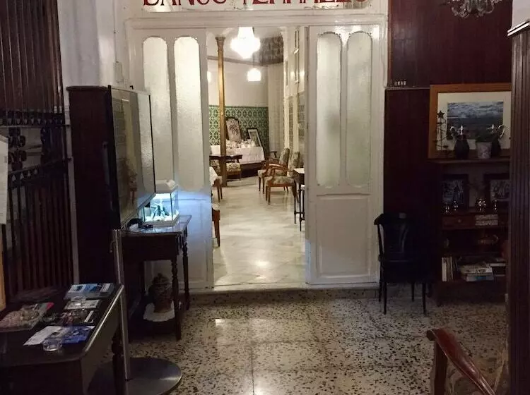 ホテル Balneario La Encarnación