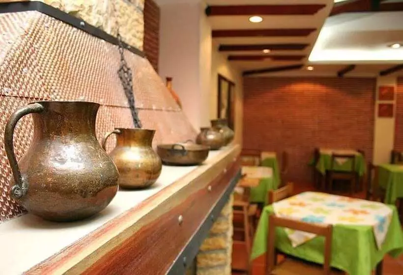 Hotelli Casa Madrigal