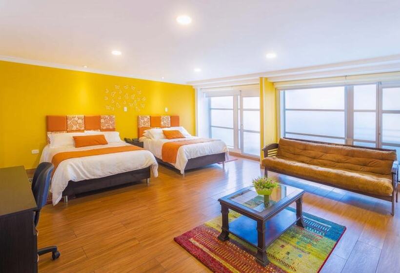 هتل Casa Madrigal