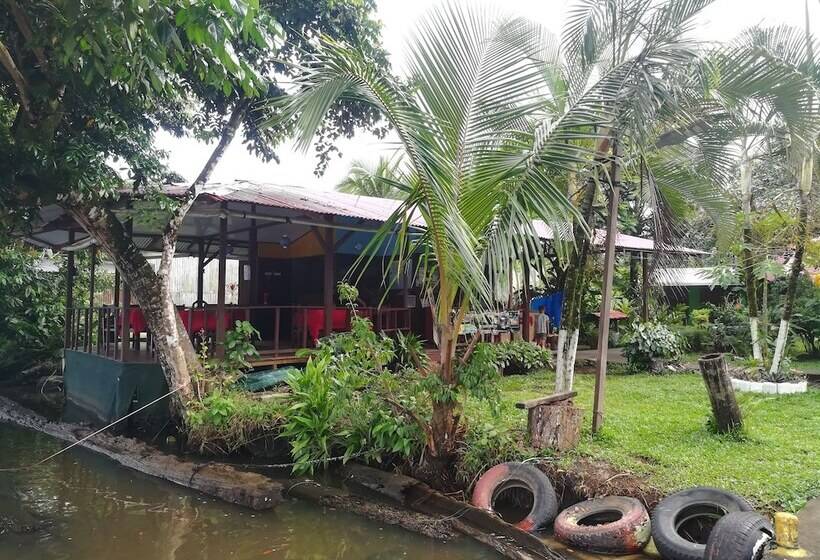 هتل Chinitas Eco Lodge