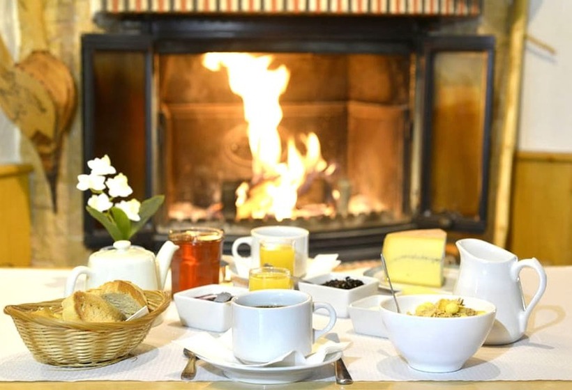 فندق Logis Hôtel Les Bruyères