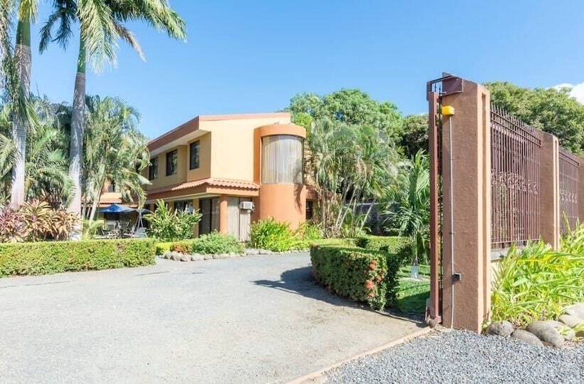 هتل Luxury Coco Villas