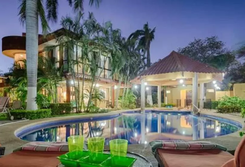 ホテル Luxury Coco Villas