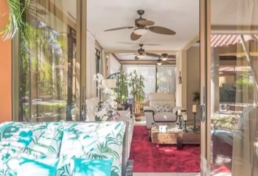 ホテル Luxury Coco Villas