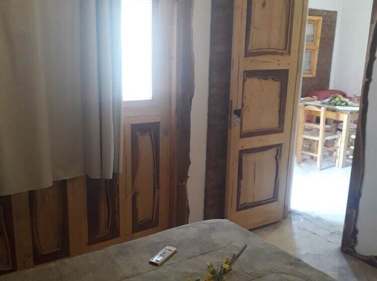 فندق Mariaflorales