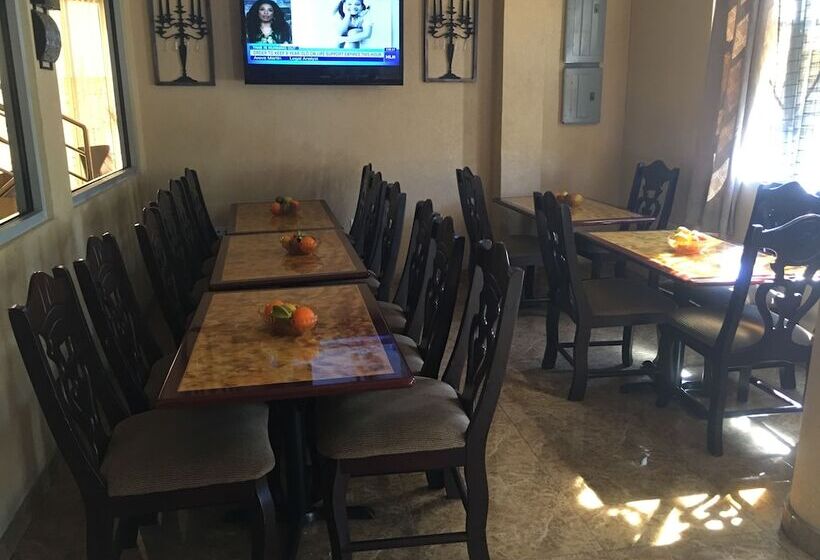 هتل Millenium Manor