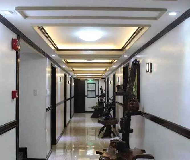 هتل Mina's Place