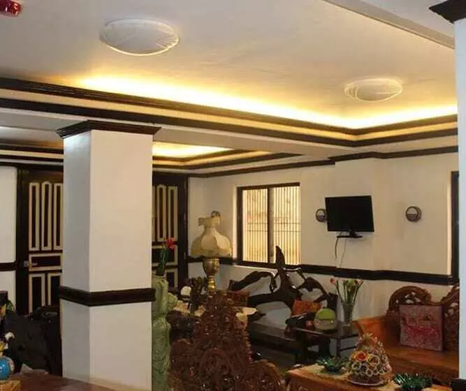 هتل Mina's Place