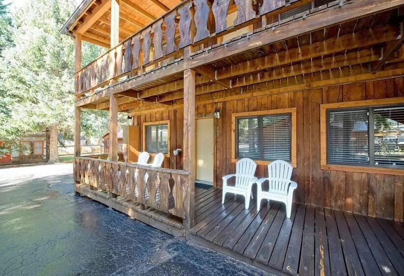 Hotelli Thunderbird Lodge