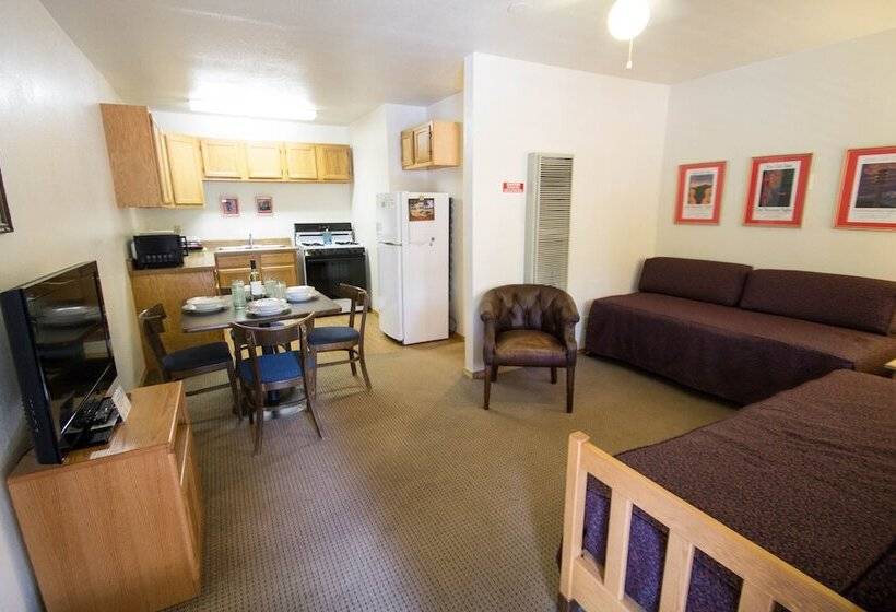 فندق Thunderbird Lodge