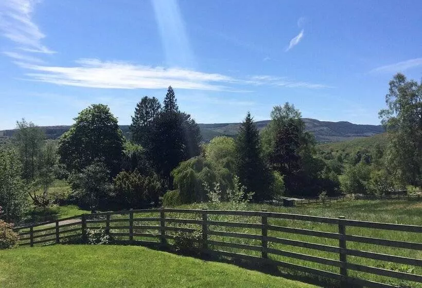 Leny Estate