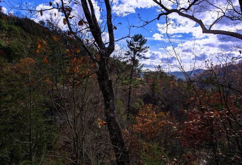 Making Memories   1 Bedrooms, 1 Baths, Sleeps 4 Home By Redawning