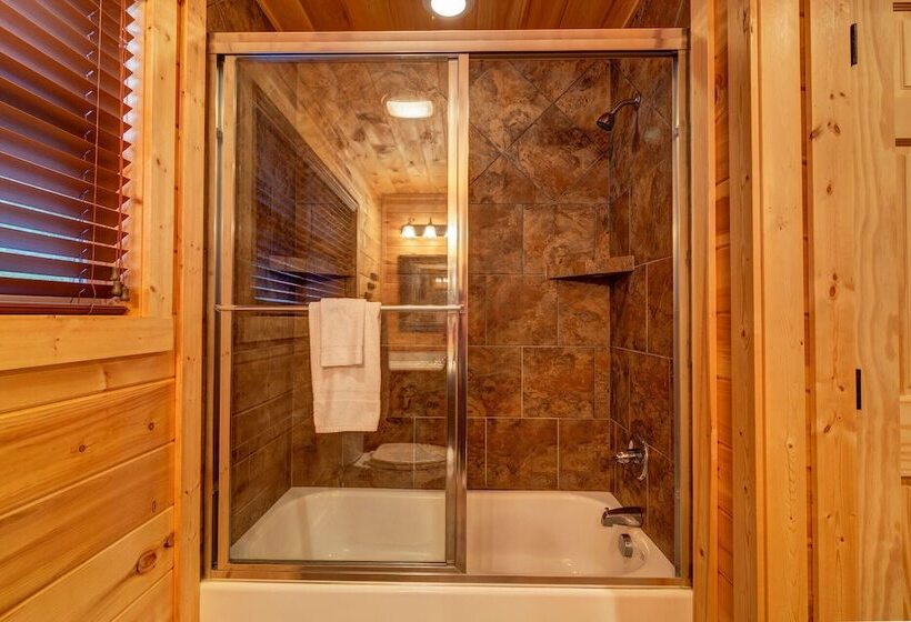 Making Memories   1 Bedrooms, 1 Baths, Sleeps 4 Home By Redawning