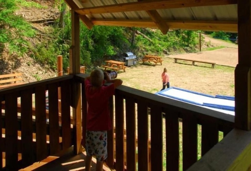 Making Memories   1 Bedrooms, 1 Baths, Sleeps 4 Home By Redawning