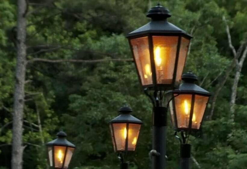 Making Memories   1 Bedrooms, 1 Baths, Sleeps 4 Home By Redawning