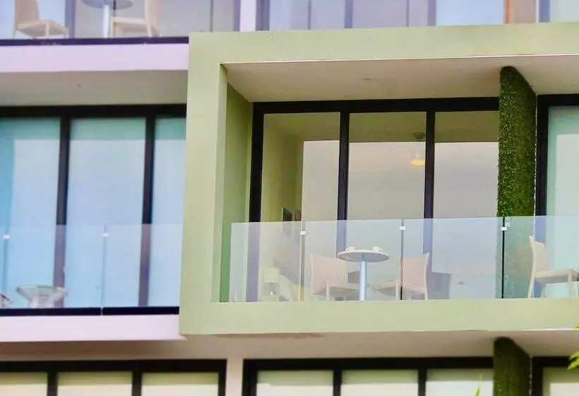 Menesse The City By Casago