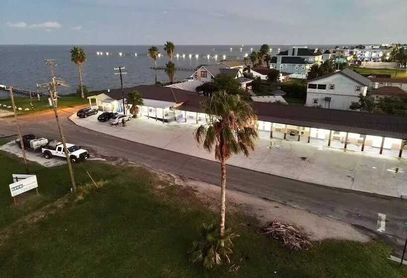 Motelli Bay View Inn