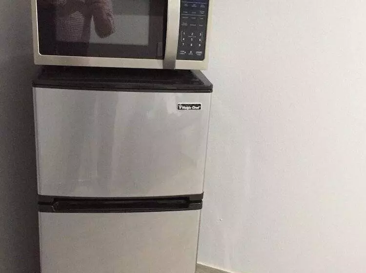 Motelli Bay View Inn