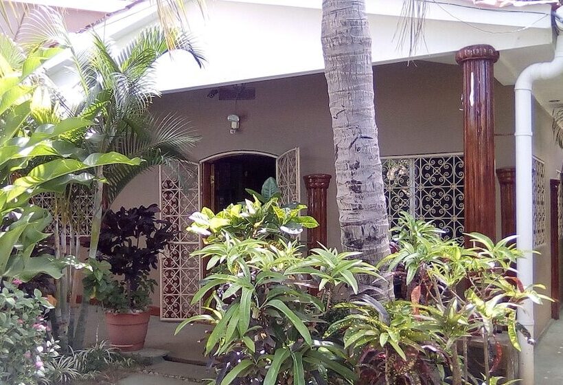 پانسیون Guest House Casa Oro Fina