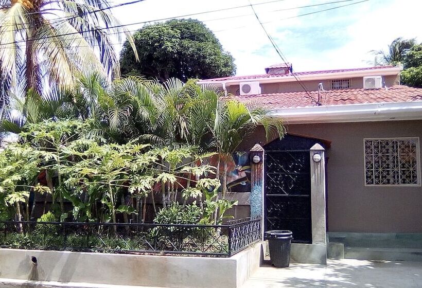 پانسیون Guest House Casa Oro Fina