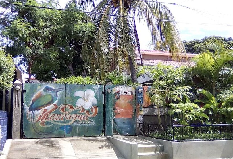 پانسیون Guest House Casa Oro Fina