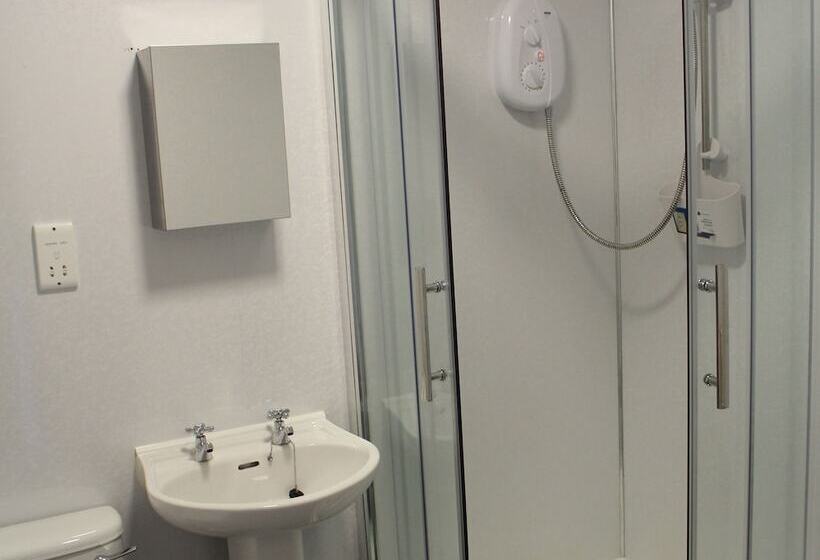 Tuckermarsh Quay River Cottage 2