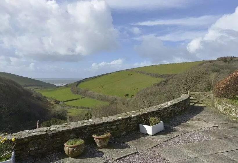 Ayrmer House