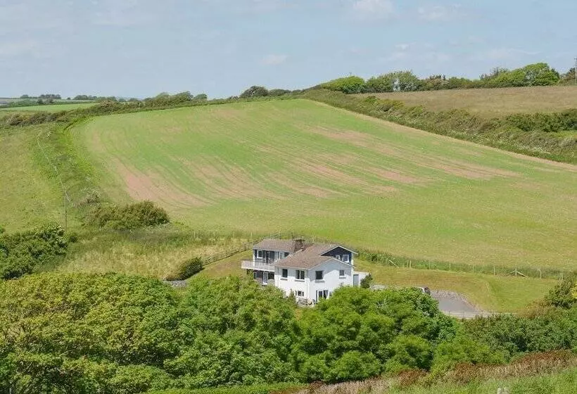 Ayrmer House