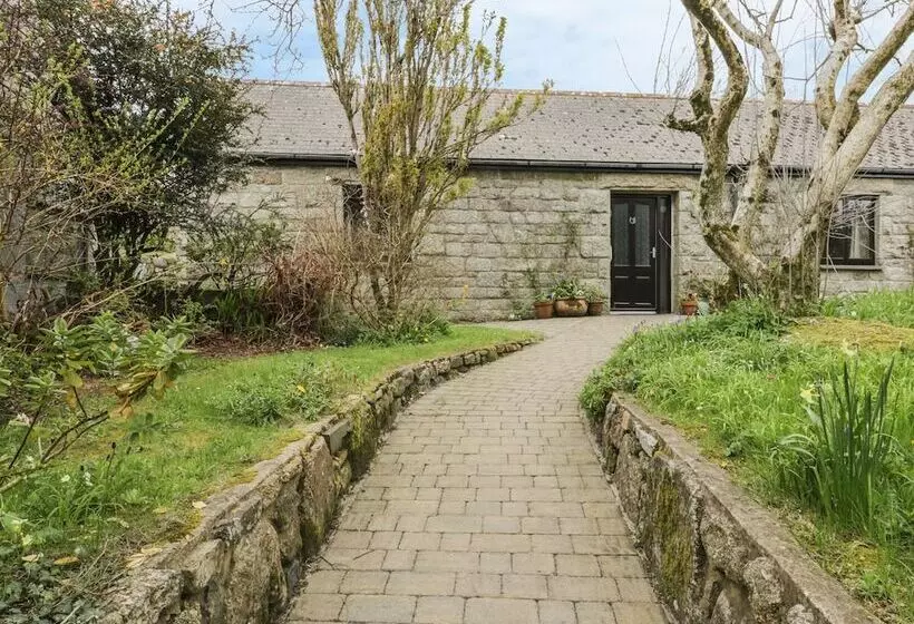Brunnion Cottage