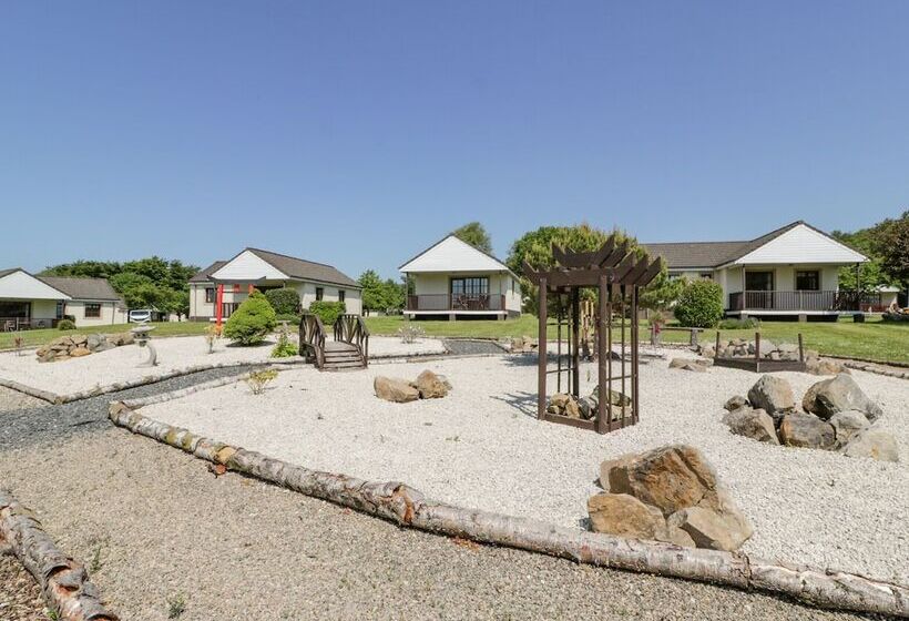 Brunston Castle Lodge