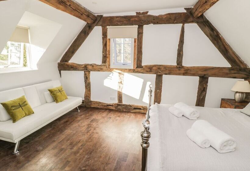 Lower Tundridge Cottage