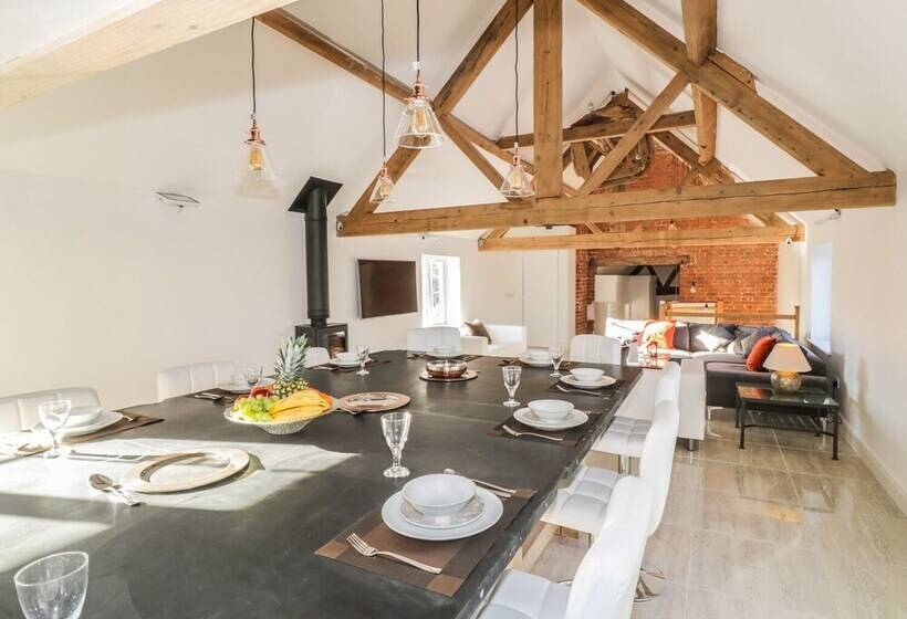 Lower Tundridge Cottage