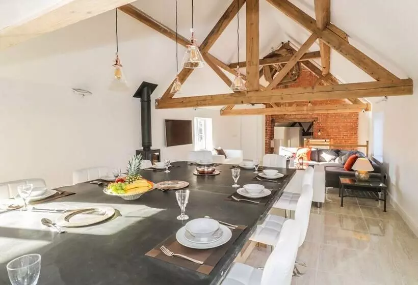 Lower Tundridge Cottage