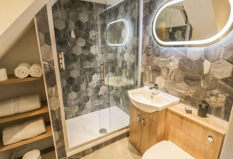 Lower Tundridge Cottage