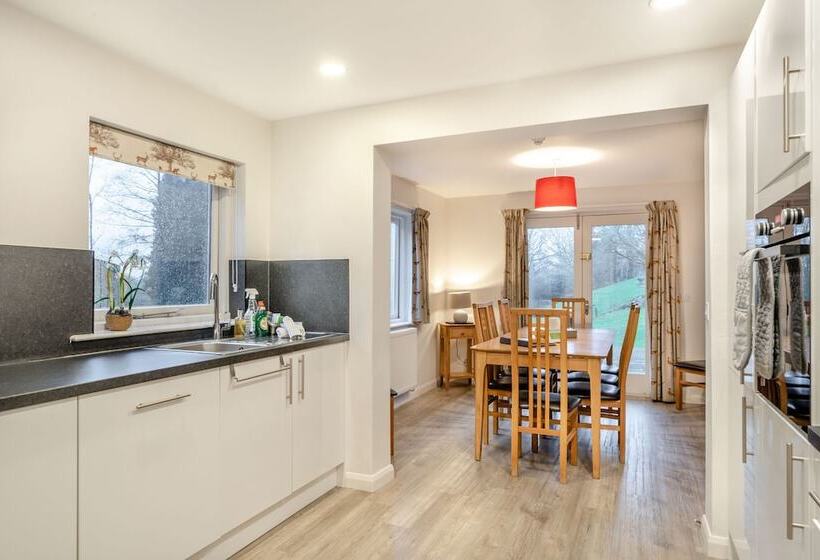 Rowan   Woodland Cottages