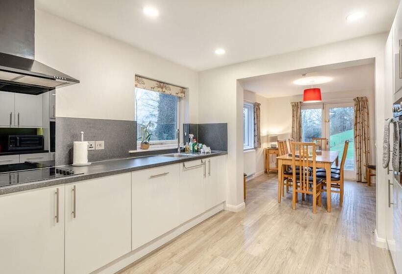 Rowan   Woodland Cottages