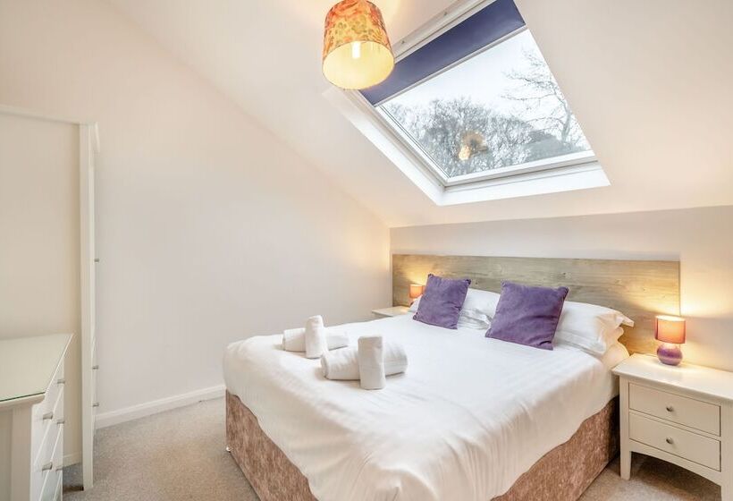 Rowan   Woodland Cottages