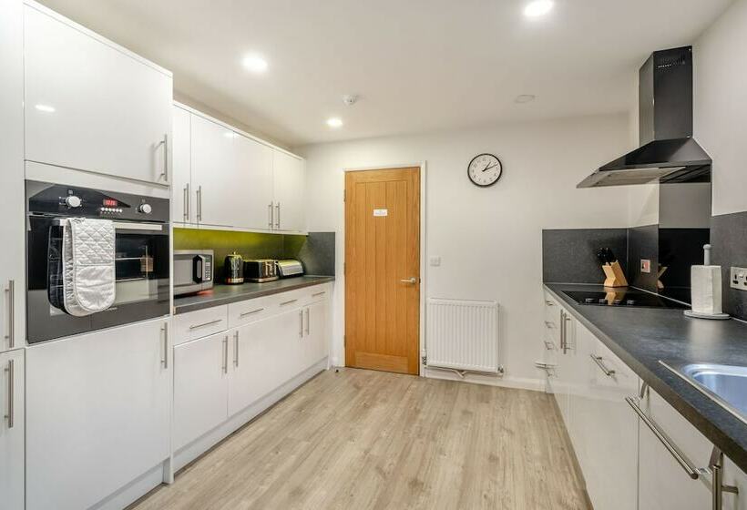 Rowan   Woodland Cottages