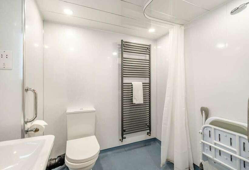 Rowan   Woodland Cottages