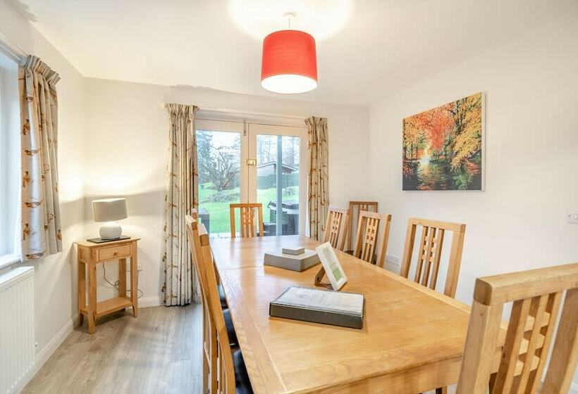 Rowan   Woodland Cottages