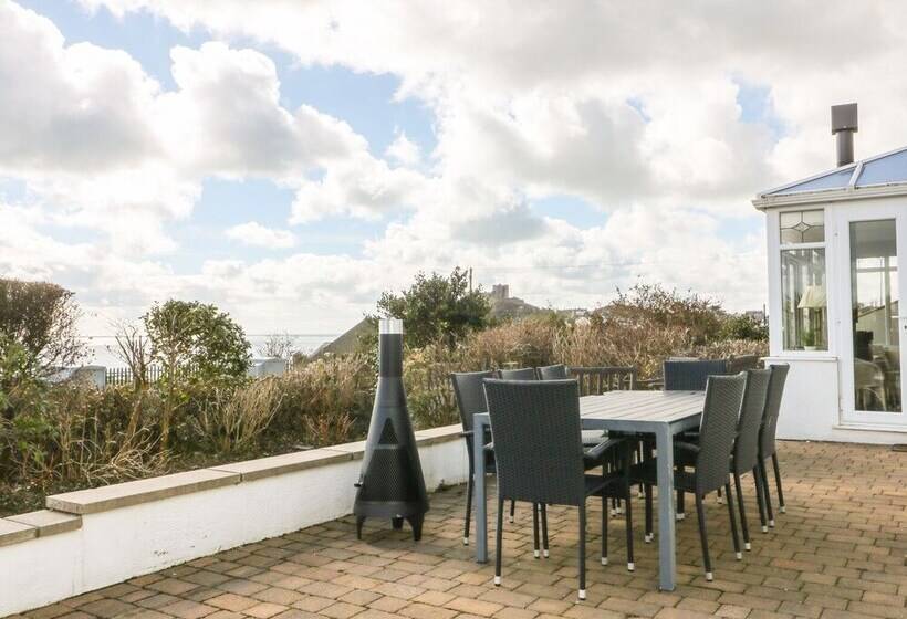 The Beach House Criccieth